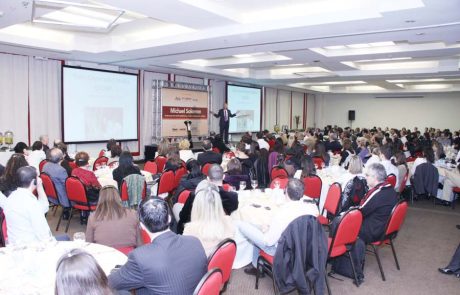 2011 - Palestra com Michael Solomon