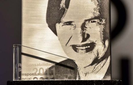 2011 - Prêmio Zilda Arns - Troféu