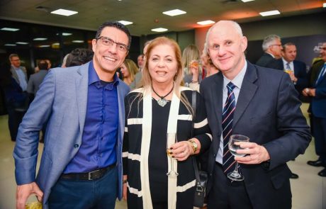 2018 – Prêmio Personalidades – Alessandro Dandrea – Sonia Martins – Rogerio Kriger 2018 - Prêmio Personalidades - Alessandro Dandrea - Sonia Martins - Rogerio Kriger