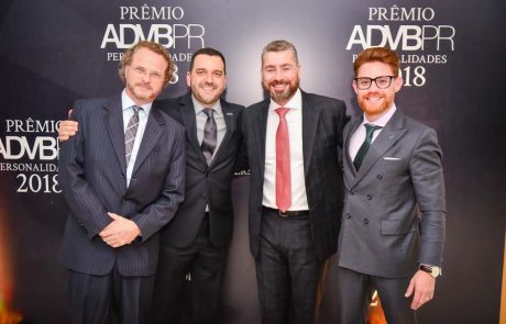 2018 – Prêmio Personalidades – Kal Gelbecke – Eduardo Jaime – Herrera – Leonardo Lazzarotto 2018 - Prêmio Personalidades - Kal Gelbecke - Eduardo Jaime - Herrera - Leonardo Lazzarotto