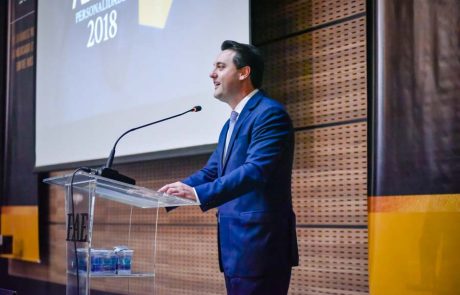 2018 – Prêmio Personalidades – Ratinho Junior – Governador/PR 2018 - Prêmio Personalidades - Ratinho Junior - Governador/PR