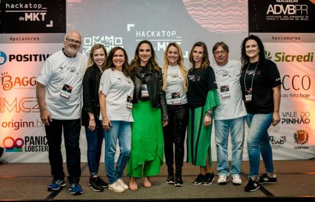 2019 – Hackatop de Marketing – paulo Cesar Nauiack – Maria Almeida – Mariana Siqueira – Gisele Suardi – Andreia Caldani – Edson Shinohara – Lorena Nogaroli 2019 - Hackatop de Marketing - paulo Cesar Nauiack - Maria Almeida - Mariana Siqueira - Gisele Suardi - Andreia Caldani - Edson Shinohara - Lorena Nogaroli