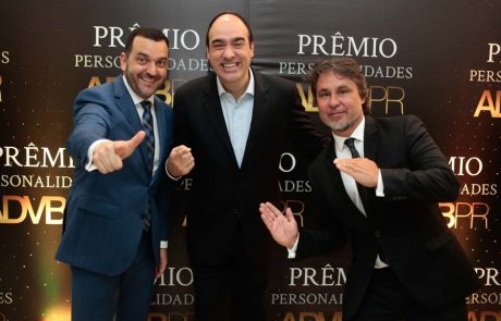 2019 – Prêmio Personalidades – Eduardo Jaime – Ney Braga Alves – Marcelo Romaniewickz 2019 - Prêmio Personalidades - Eduardo Jaime - Ney Braga Alves - Marcelo Romaniewickz